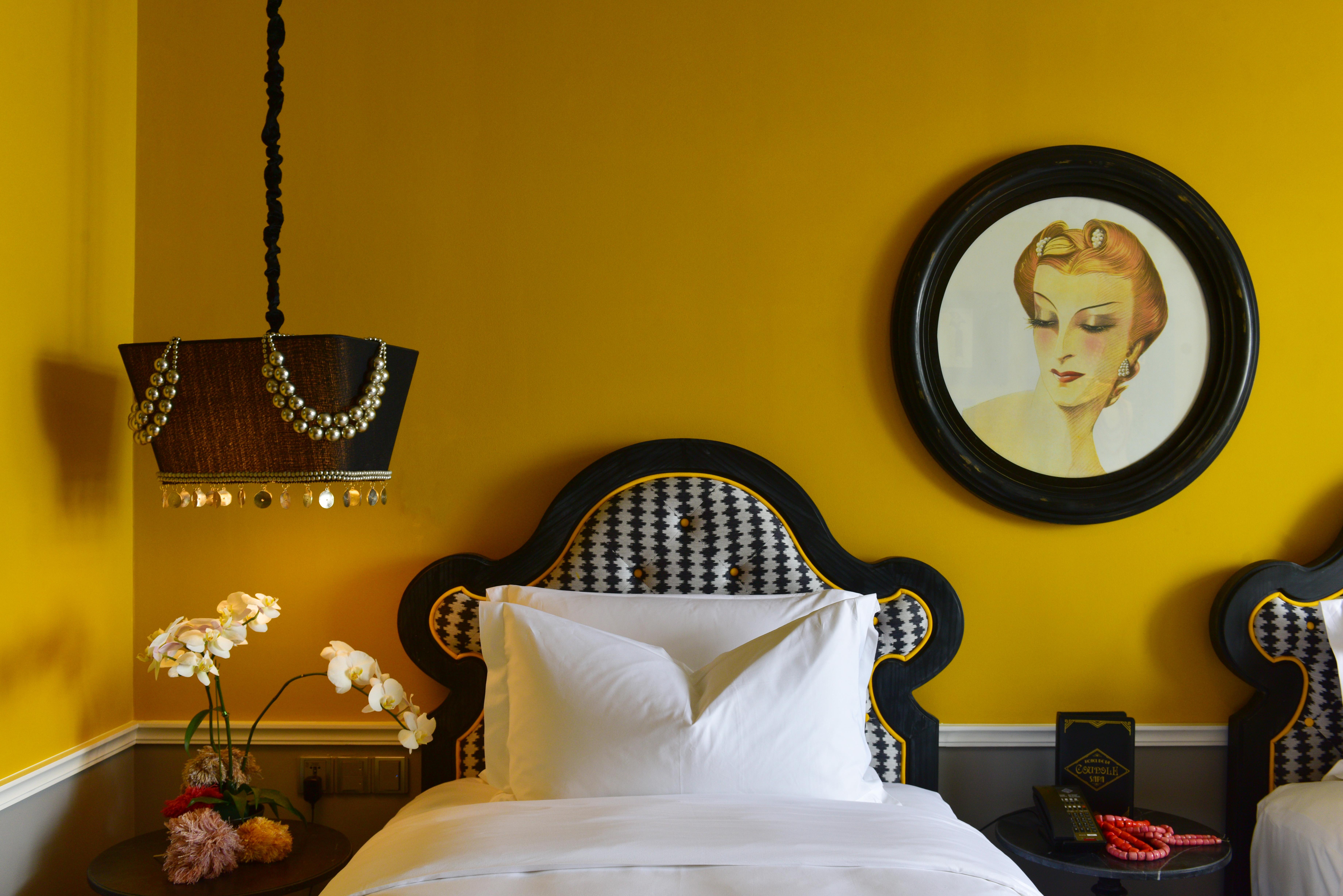 Hotel De La Coupole - Mgallery Sapa Exterior foto A guest room at the Hotel George V